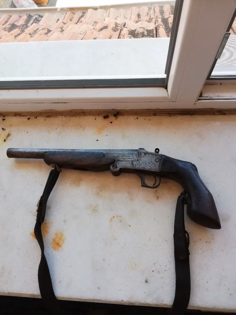Antika değerinde kısa tek kırma