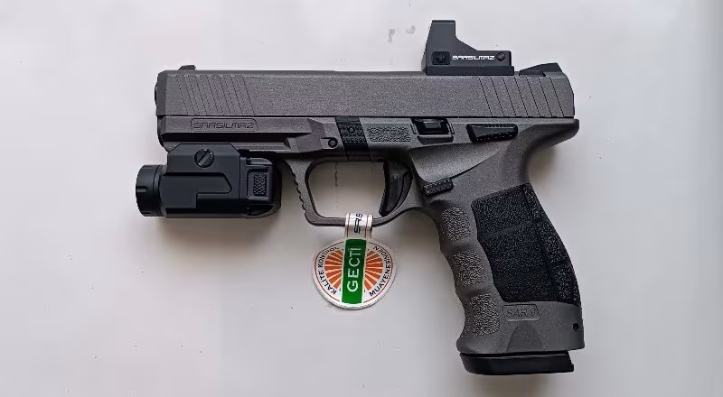 SIFIR KUTUSUNDA,HİÇ KULLANILMAYAN SARSILMAZ SAR 9 RD PLATİNYUM- 13000 TL.