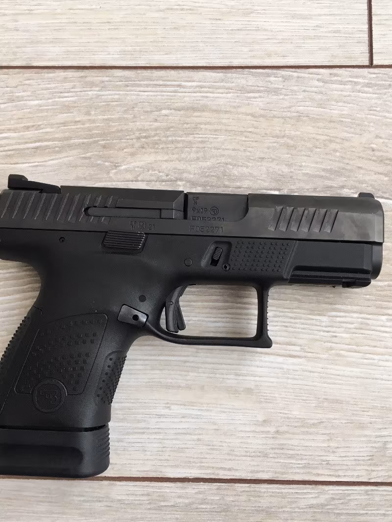Cz P10s