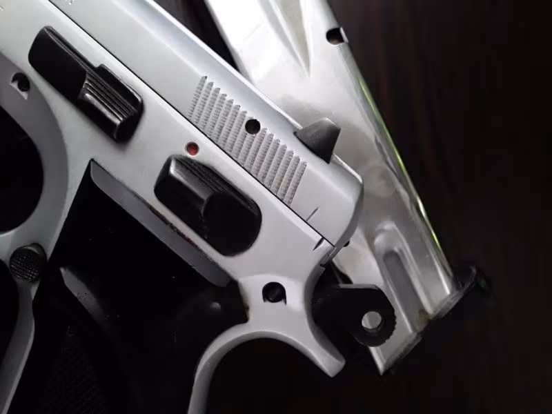 Cz75B Özel seri EMEKLİ POLİSTEN