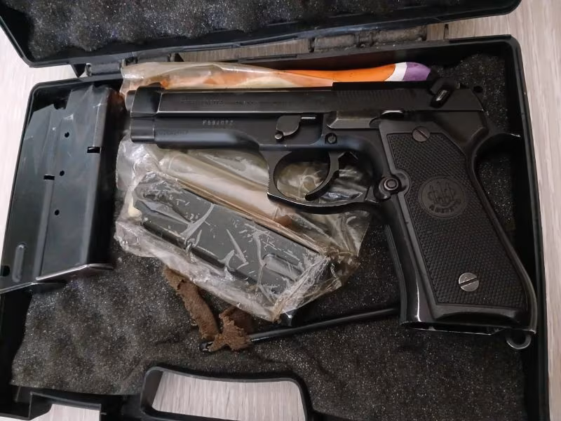 EMEKLİ JANDARMA PERSONELİNDEN HİÇ KULLANILMAMIŞ ÇİZİKSİZ BARETTA