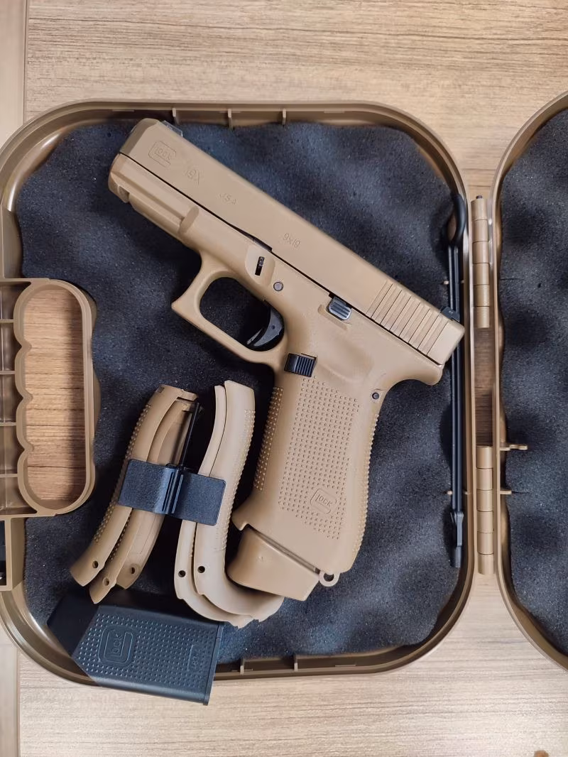 MKE kurumundan alınma kamu görevlisinden satılık glock 19X SAHRA USA