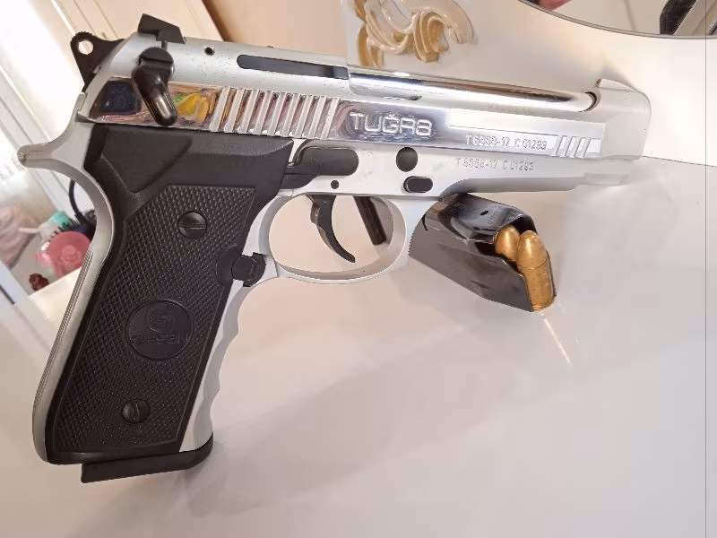 JANDARMA PERSONELİNDEN SATILIK TABANCA