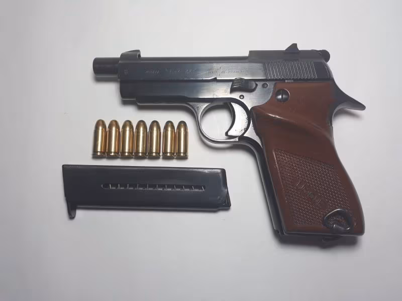 Emekli Polis Memurundan Fransız Onlusu