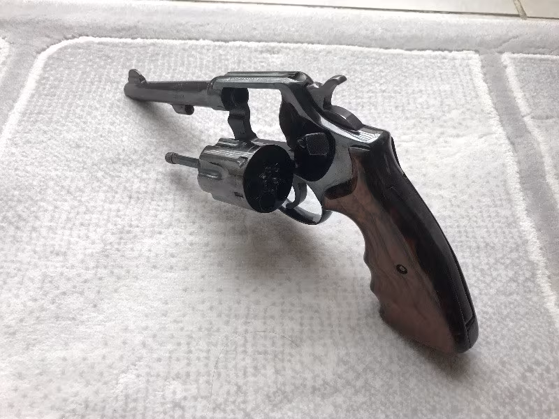 Memurdan temiz Smith Wesson 38 cal. 9.65