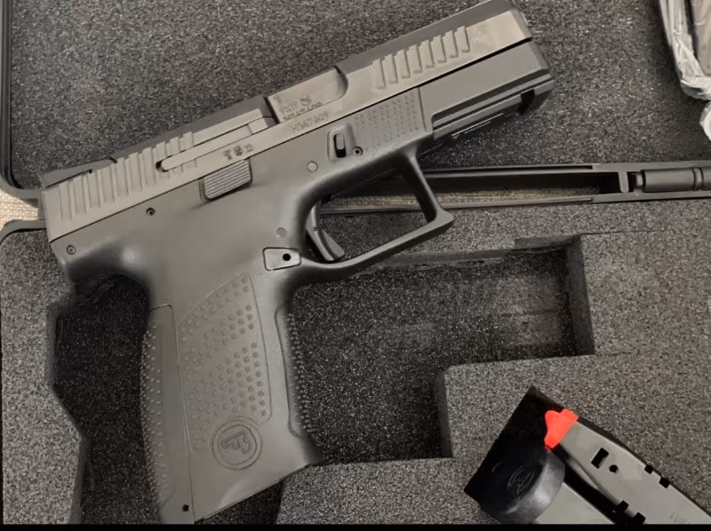 Polisden CZ P 10C SIFIR KUTUSUN DA