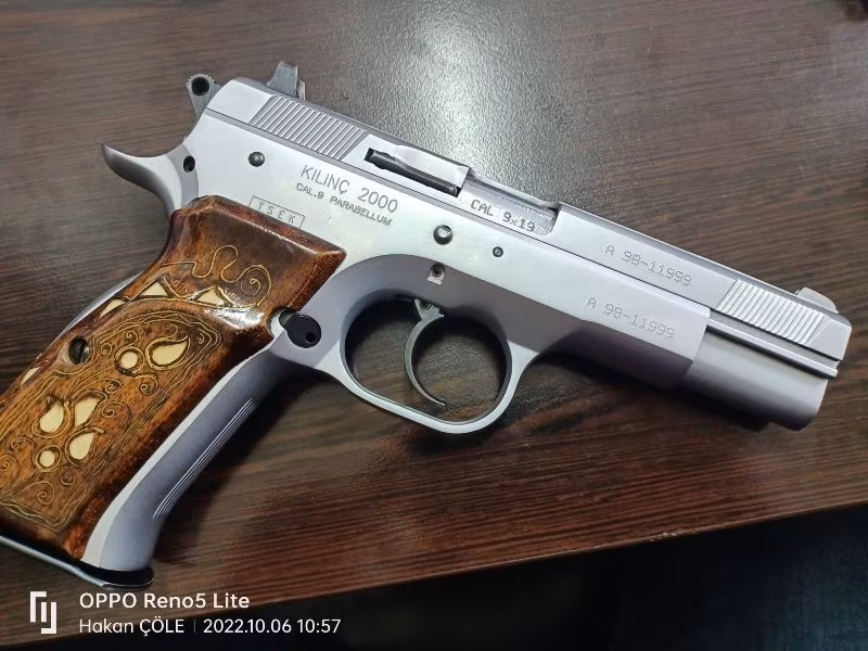 İLK SAHİBİNDEN TEMİZ SARSILMAZ KILINÇ2000 PARABELLUM