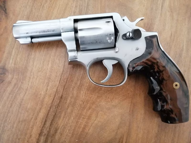 Temiz hatasız 38 lik smith wesson
