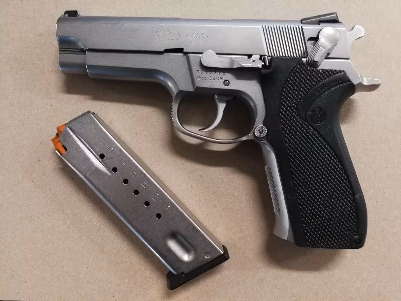 EFSANEVİ SMITH WESSON 5906