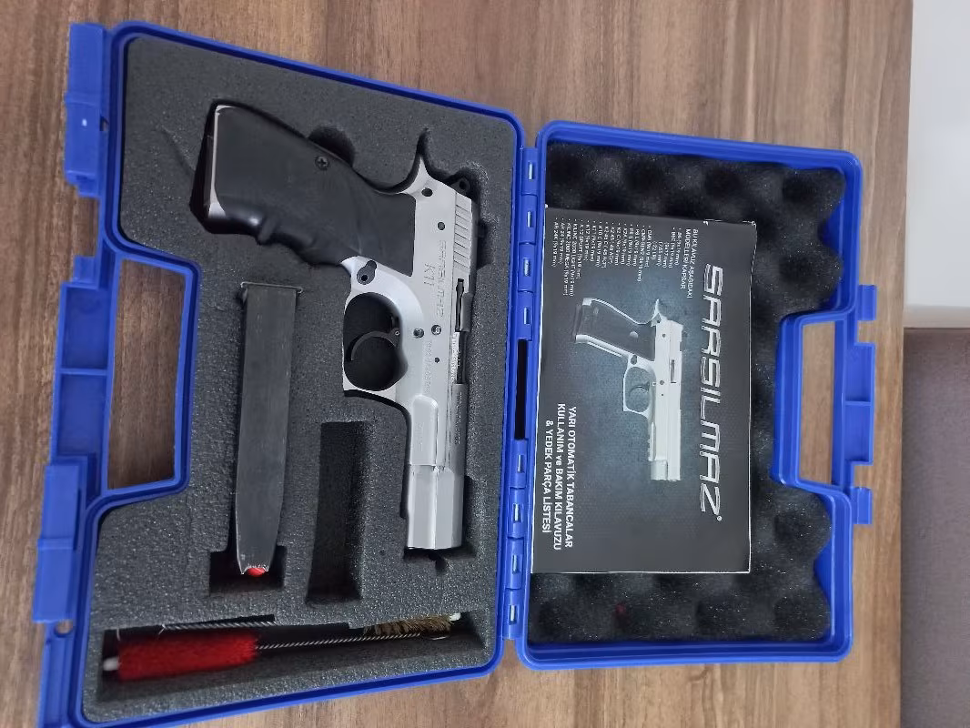 Jandarma personelinden satlık K 11 Tabanca