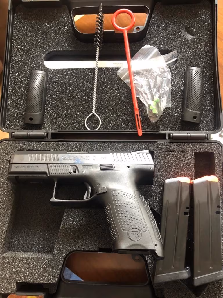 Türkiye, İzmir Sıfır kutusunda CZ P-10S