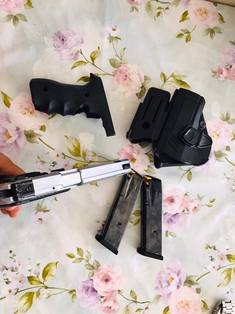 Ruhsatlı askeri personelden