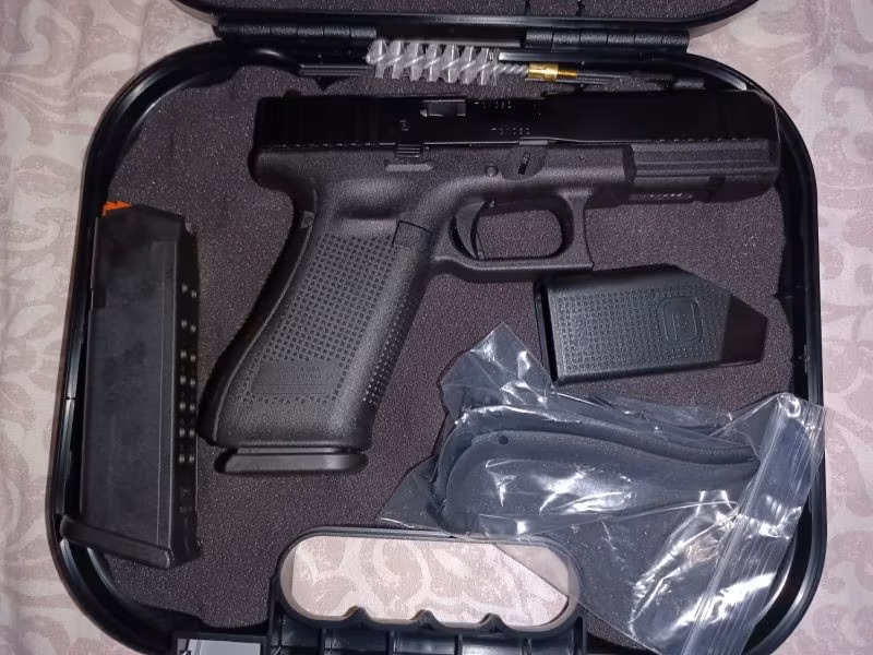 SIFIR TC SERİSİ GLOCK 17GEN5 SATIŞTA OLAN TEK TC GLOCK 17GEN5 ,TÜRKİYE'DE SADECE 100 TANE GELEN ÖZEL ÜRETİLMİŞ VE