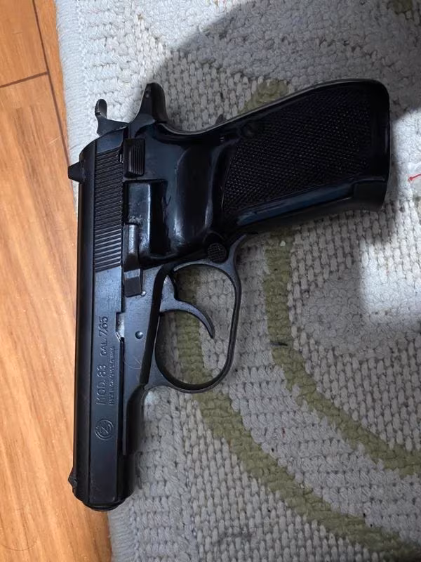 CZ 83