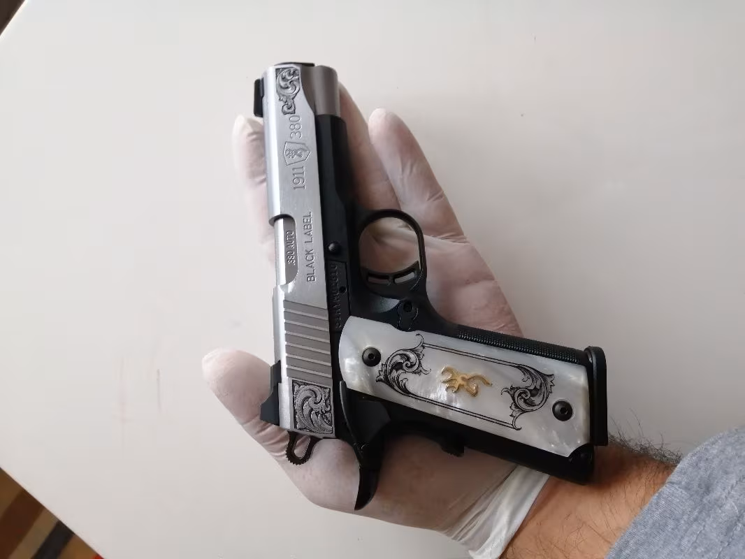 BROWNING 1911-380 MEDALLION STAINLESS ENGRAVED/COMPACT