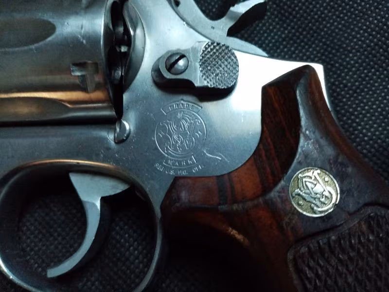 SMITH WESSON 357 MAGNUM 6 İNÇ