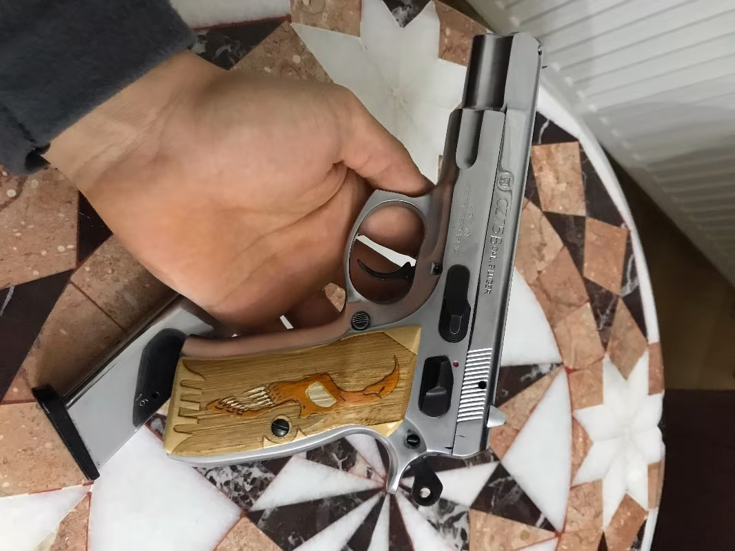 Hastasına ilaç 95 cz75 B