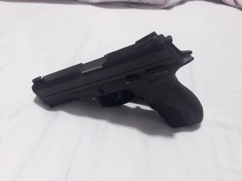TAURUS PT809E
