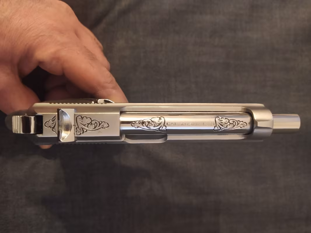 TERTEMİZ FRANSIZ ONLUSU, UNİQUE BCF-66