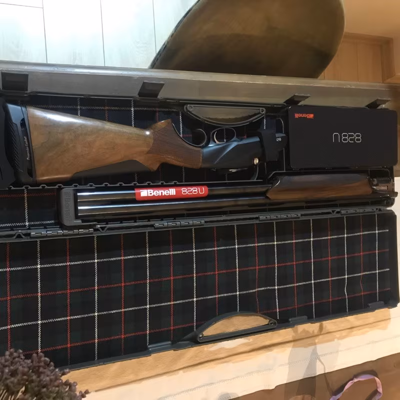 Benelli 828 U Yivsiz Av Tüfeği