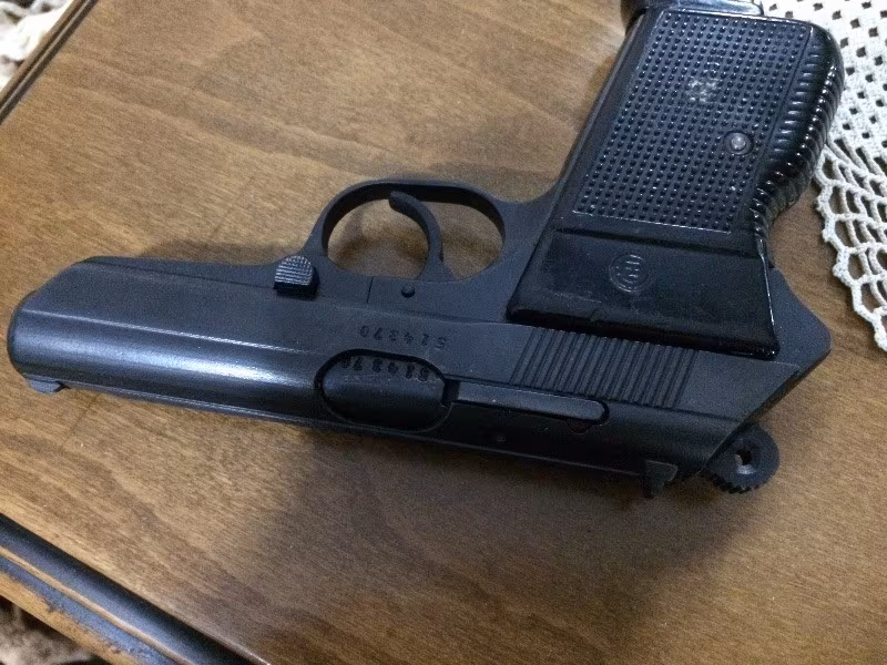 Satilik 7.65mm çapinda Tabanca Emekli emniyet mensubundan