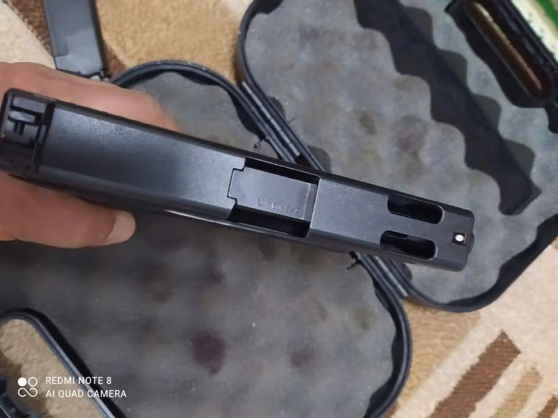 Glock 19 c kilitli