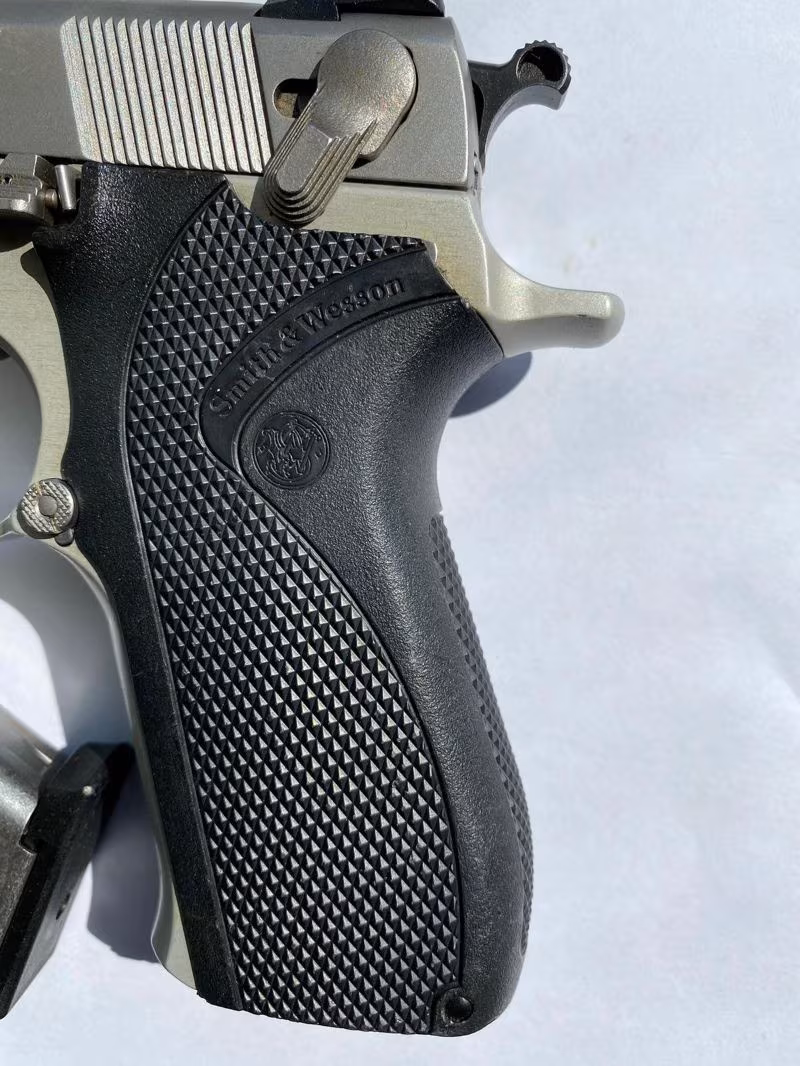 Silahçı Erhan usta'dan smıth & wesson 5903 TSW 15+1 9mm 22.500 tl