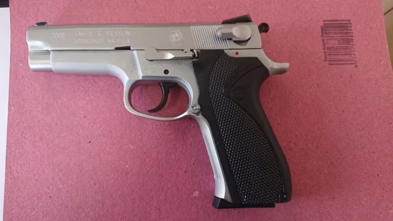 SMİTH WESSON 5903 15+1 tertemiz