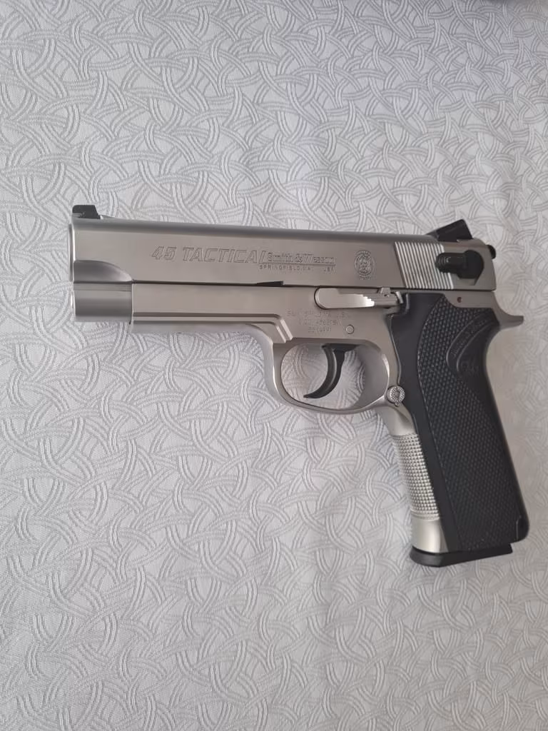 SMİTH WESSON 4566 MODEL TACTICAL SPORT,45 ACP ÇAPINDA SİLAH