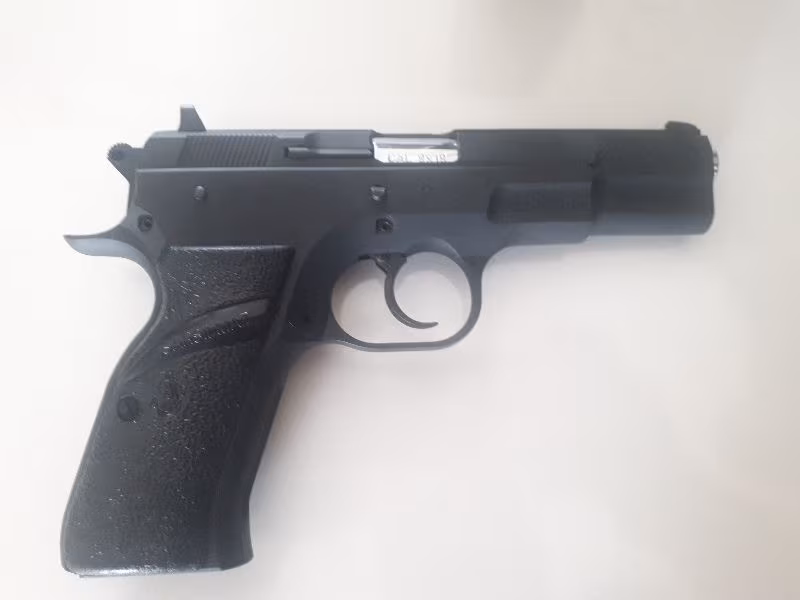 Hiç kullanılmamış Sarsılmaz Kılınç 2000 Light