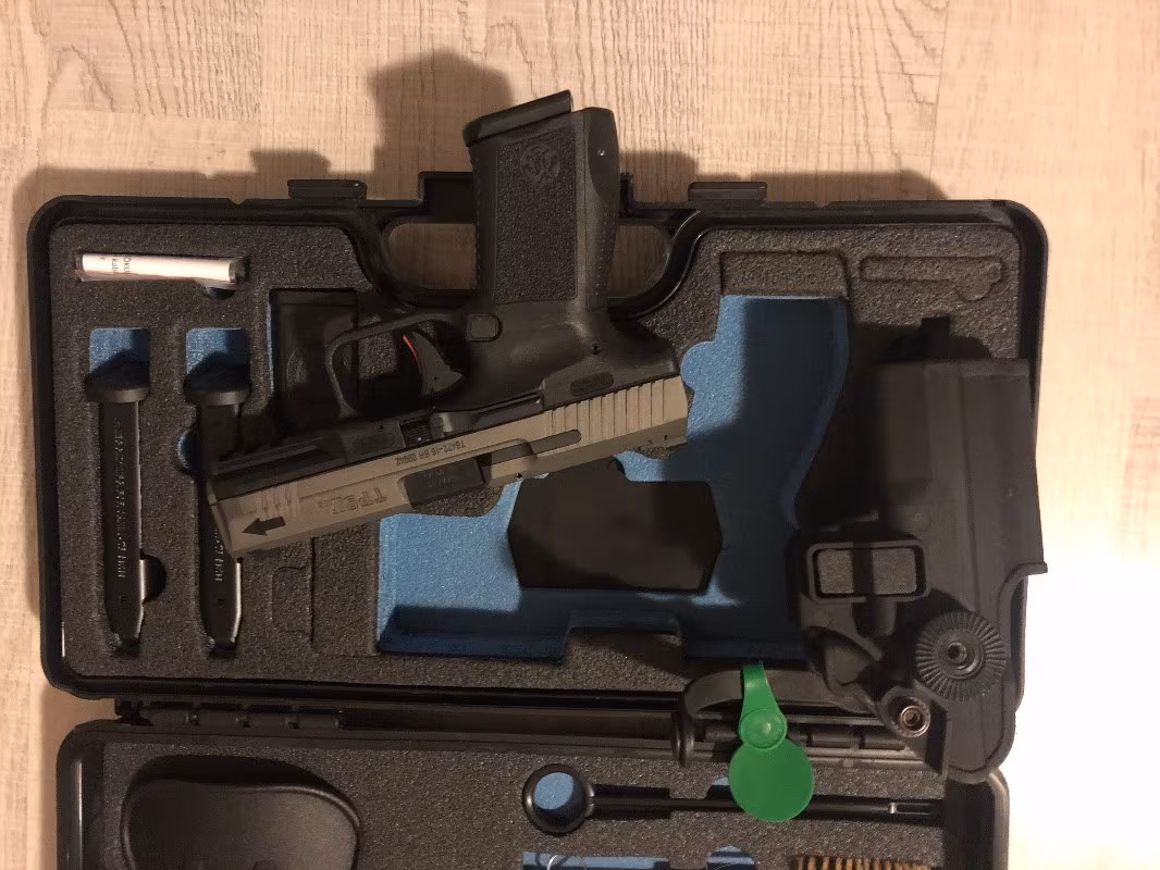 GLOCK 19 GEN 4 & CANİK TP9 ELİT S