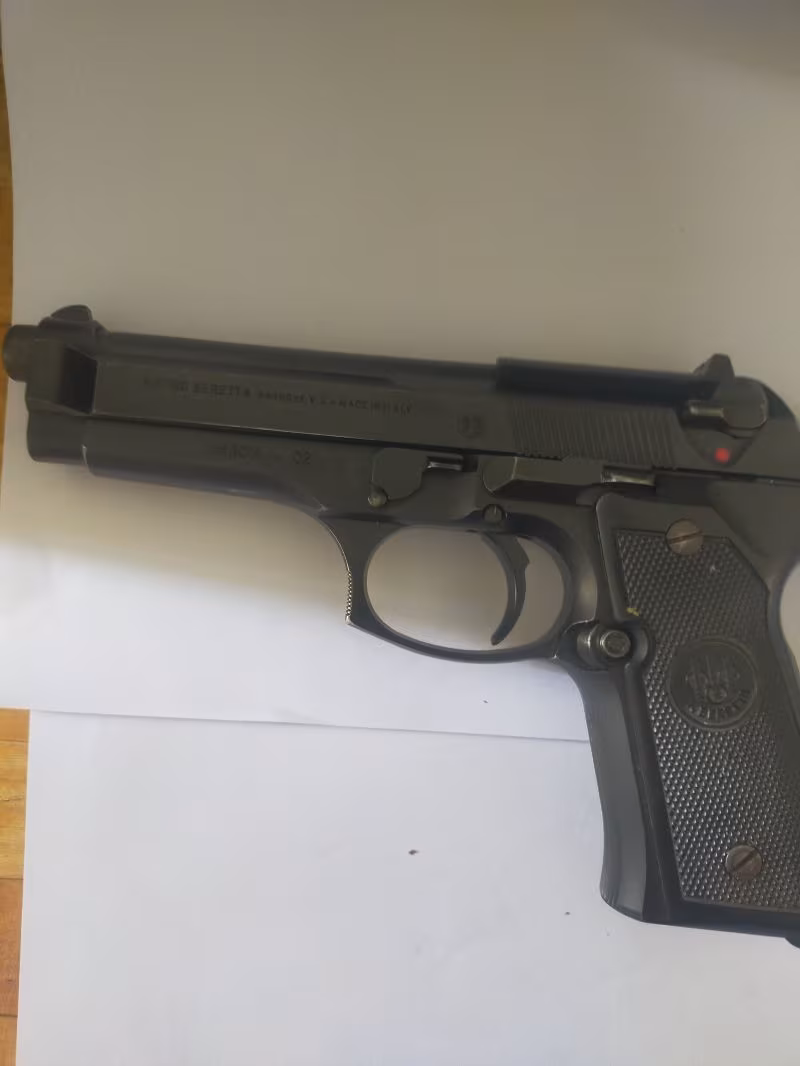 Baretta silah FS 92