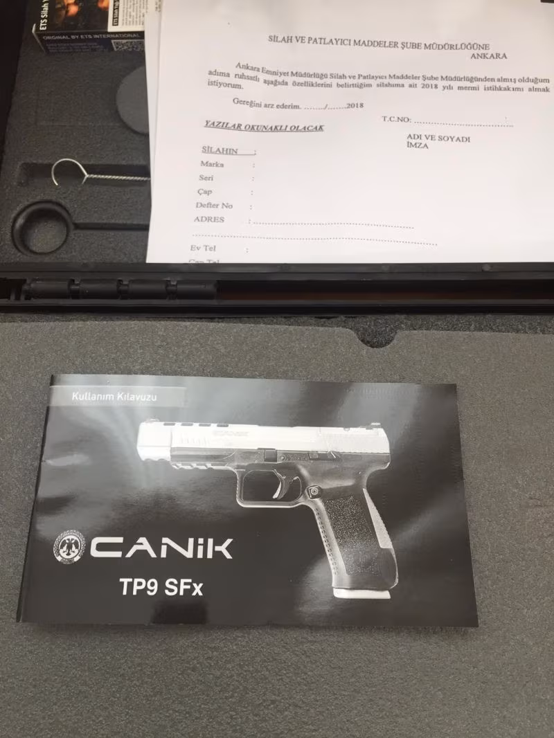 Acil satılık Canik TP9 SFx Amerika yılın silahı ödülünü almıştır