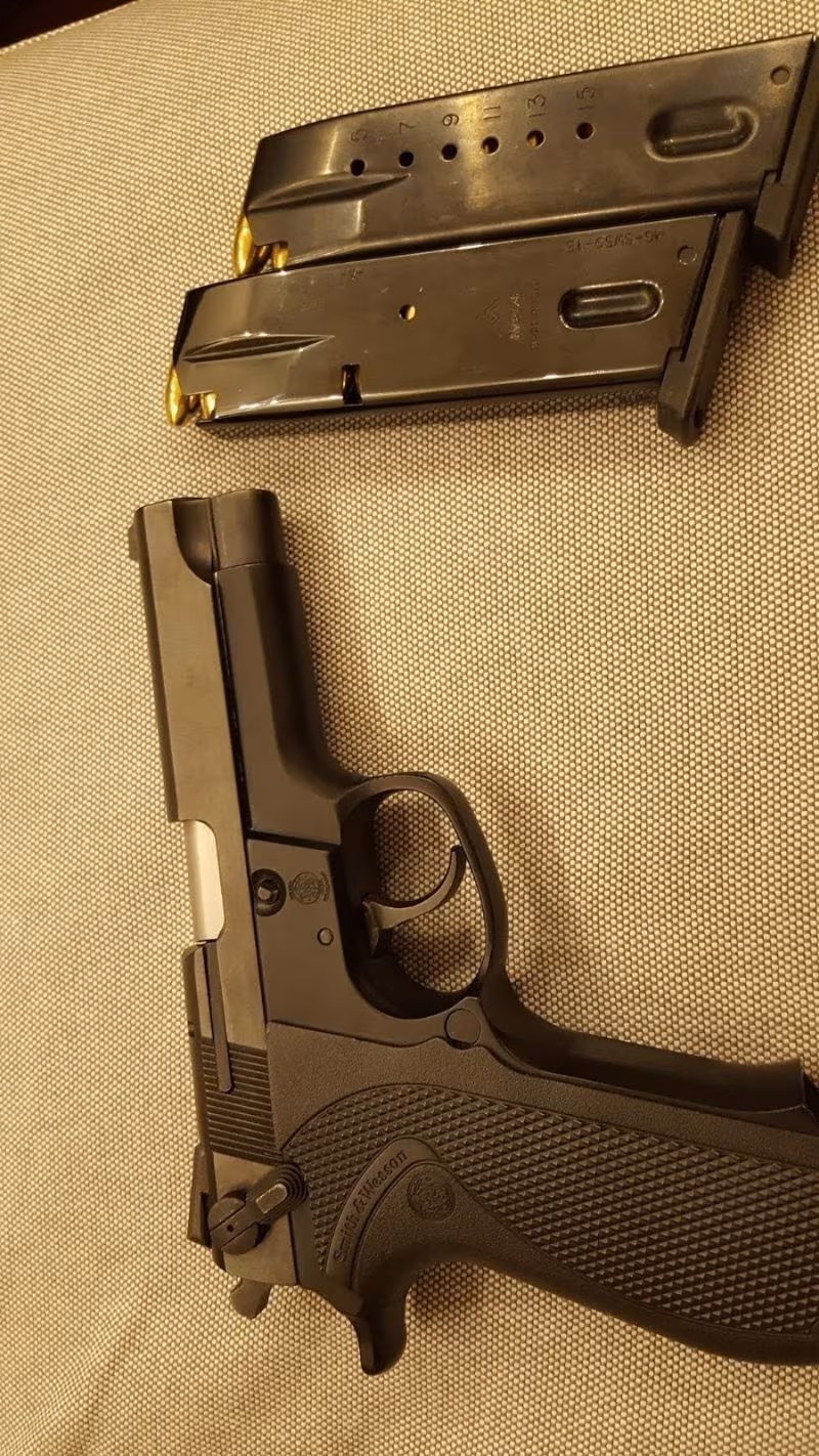 Çok temiz Smith Wesson 5904