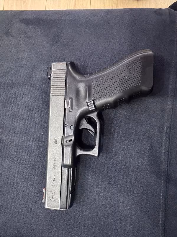 GLOCK 17 GEN4 TAŞIMA RUHSATLI AZ KULANILMIŞ