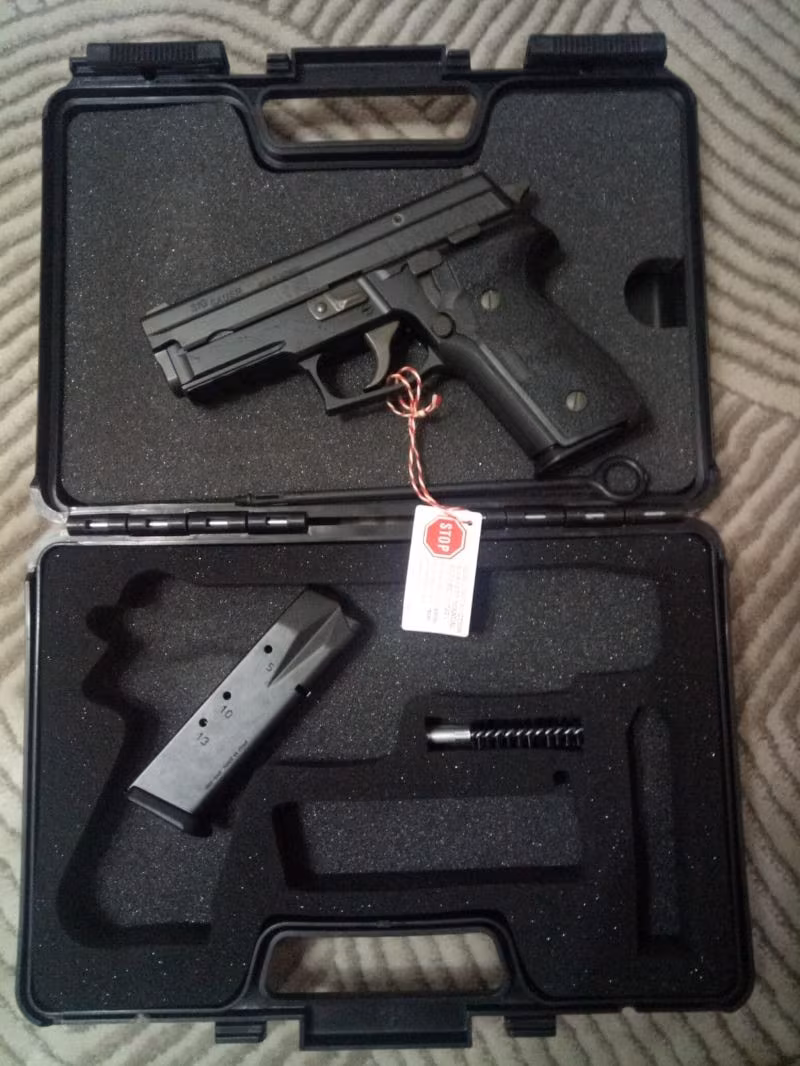 0 SigSauer P229 Alman