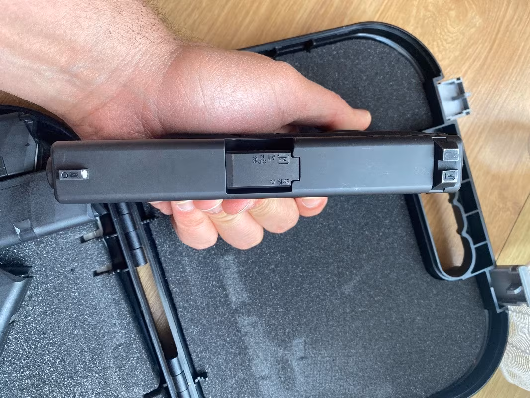 Glock 19 Gen 4 Tertemiz Sadece 4-5 kez poligonda kullanıldı