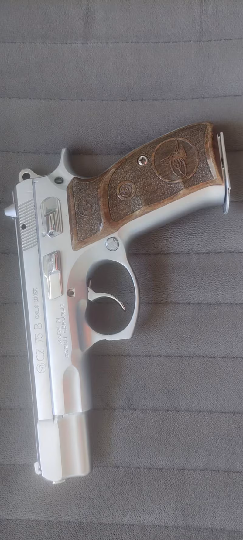 CZ 75 B