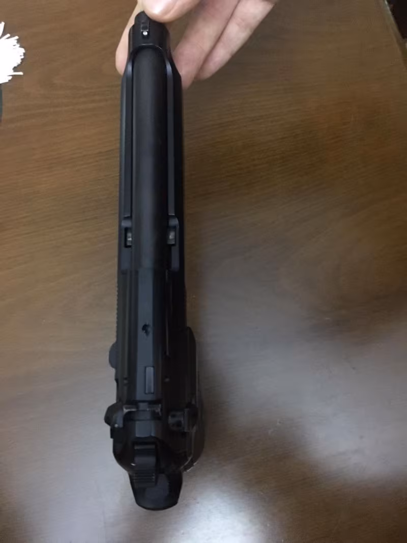 SIFIR AYARINDA BERETTA F92 RUHSAT SAHİBİNDEN KUTULU