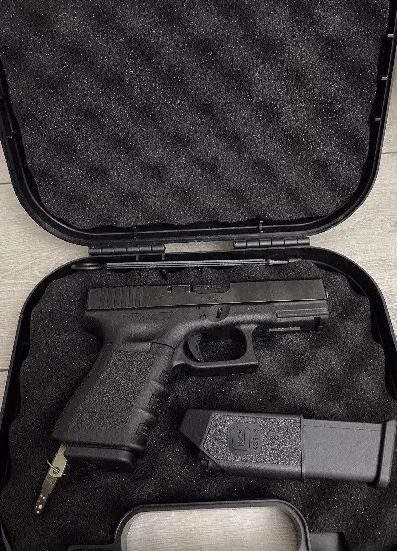 GLOCK 19 GEN AVUSTURYA  ANAHTARLI GERÇEK SIFIR
