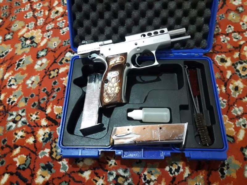 P8l