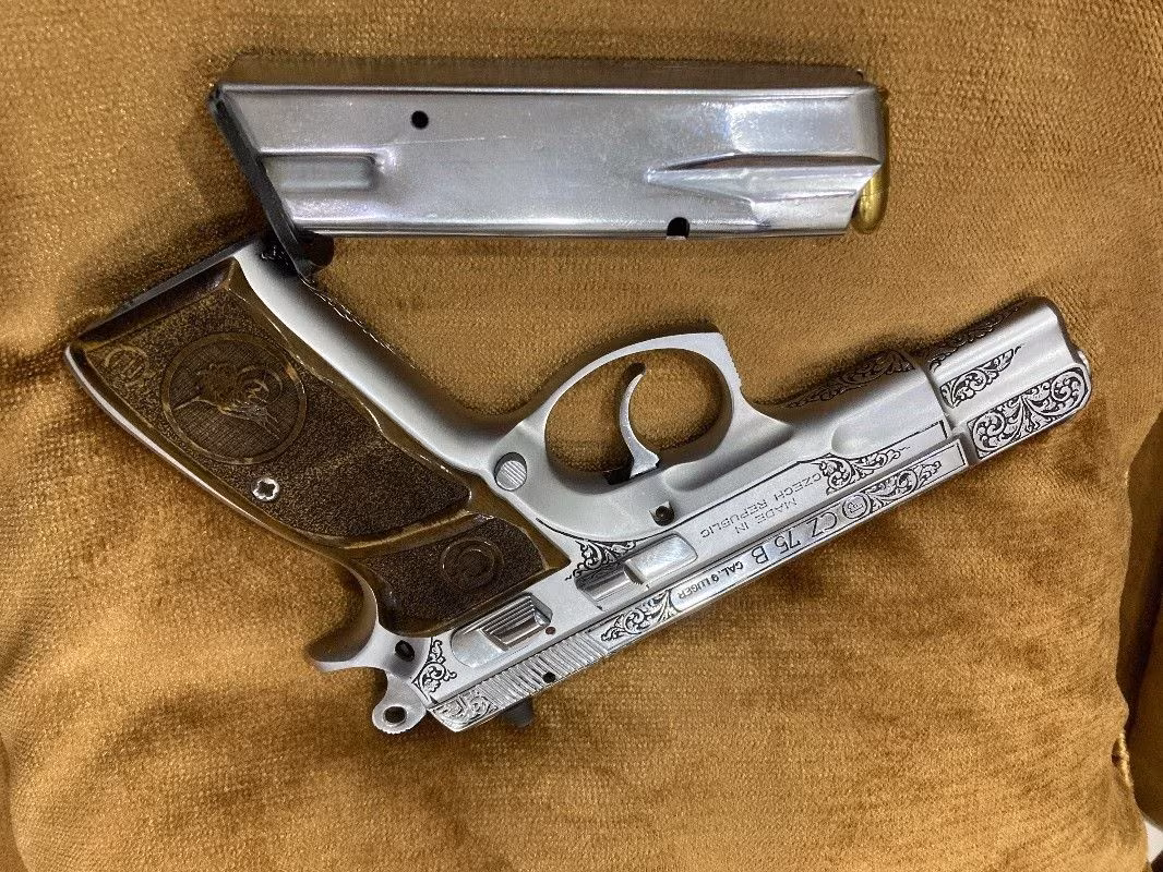 Emekli polisten Düzce Karslıoğlunda özel yapım cz 75 b