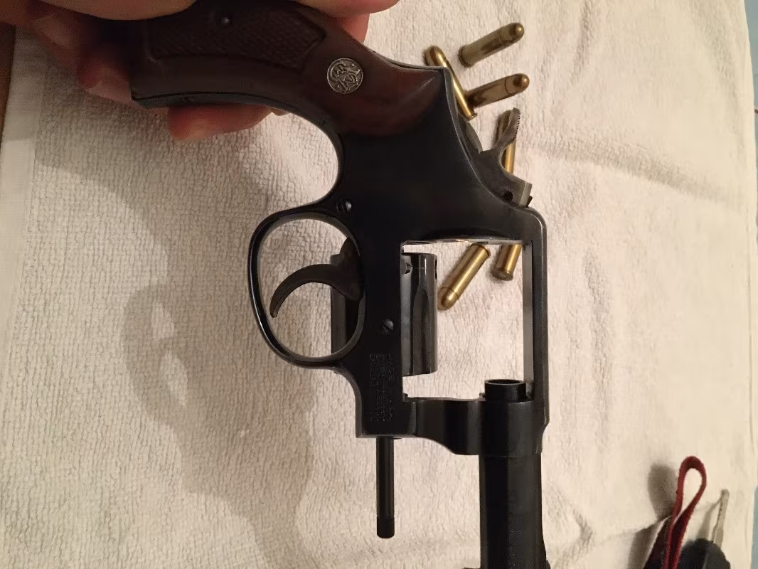 SMITH  WESSON 6LI