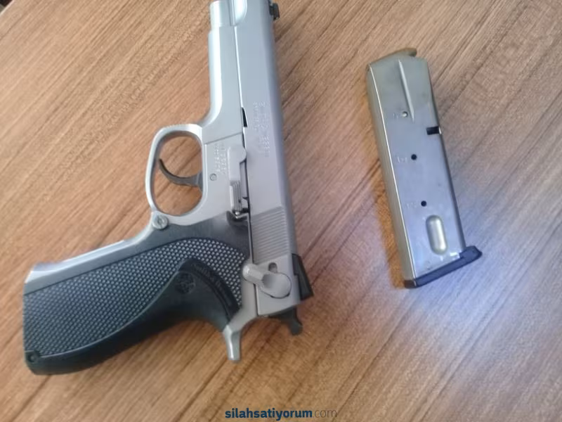 MEMURDAN ÇOK AZ KULLANILMIŞ.300 ATIM 1 SİLAH KUTUSU 2 ŞARJÖR 1 SİLAH KILIFI İLE BERABER. 5906 15+1 İNOKSLU