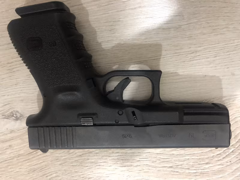 GLOCK 19 gen 4 sıfır gibi