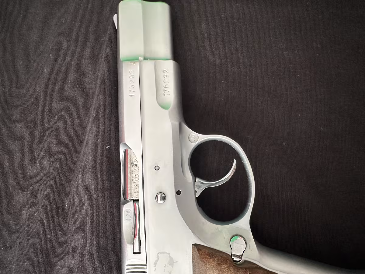 1988 Model T.C.POLICE CZ75 Özel Seri