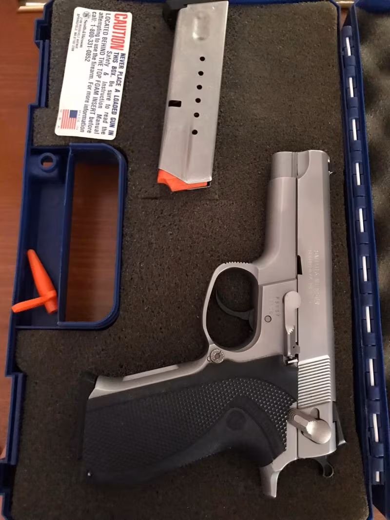 Smith Wesson 5906 15+1 neredeyse kullanılmadı