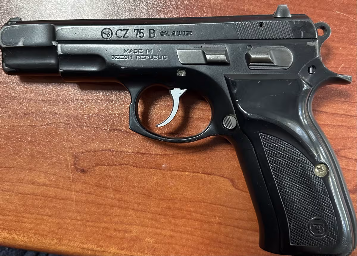 Askeri personelden temiz CZ-75