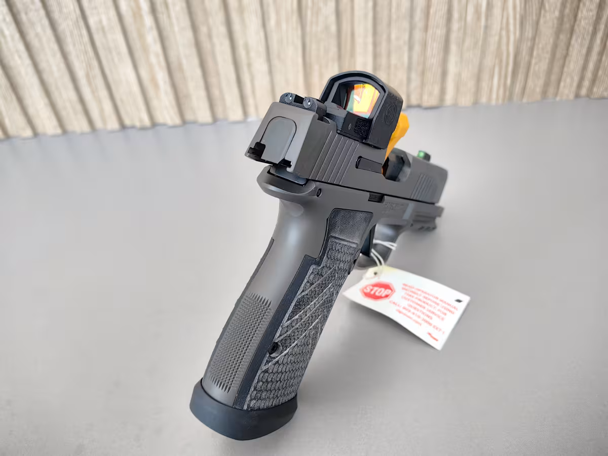 Sig Sauer P365 AXG Legion