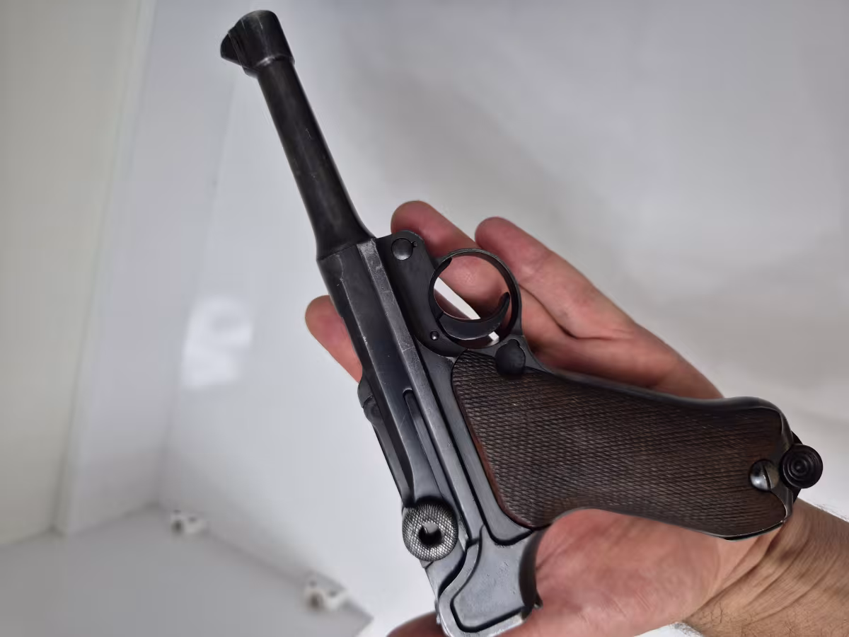 DWM Luger Parabellum P08 9×19 mm.